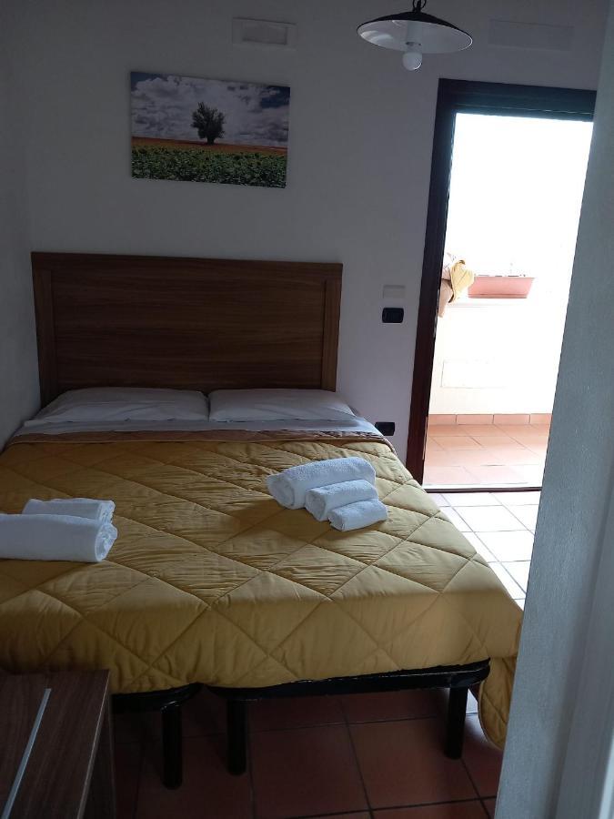 Agriturismo L'Ulivo Padula Eksteriør bilde