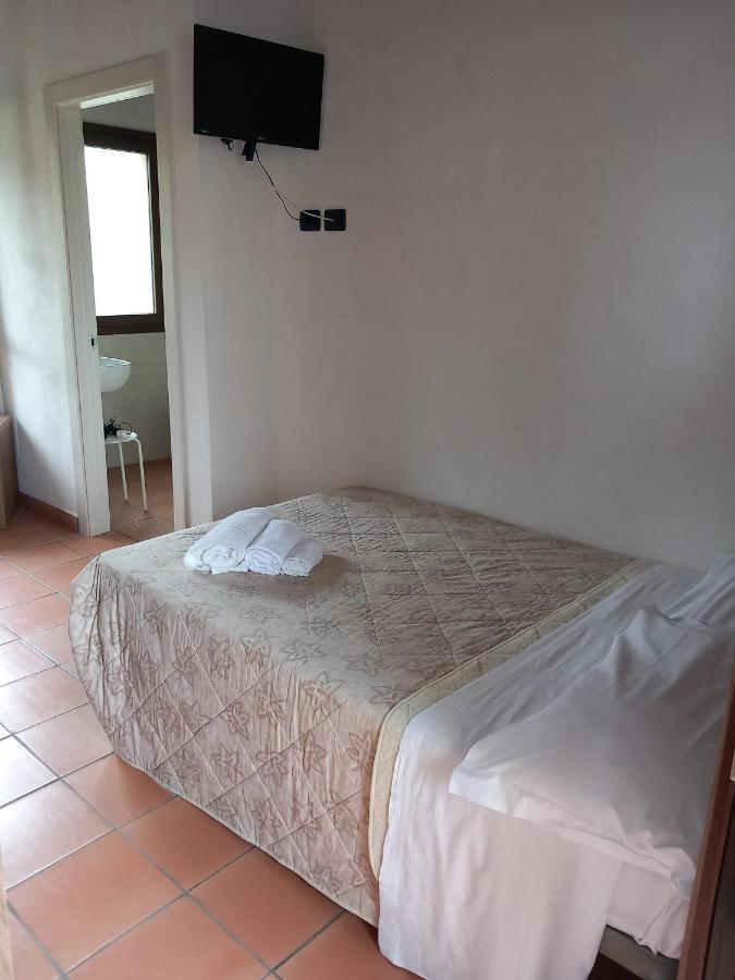Agriturismo L'Ulivo Padula Eksteriør bilde