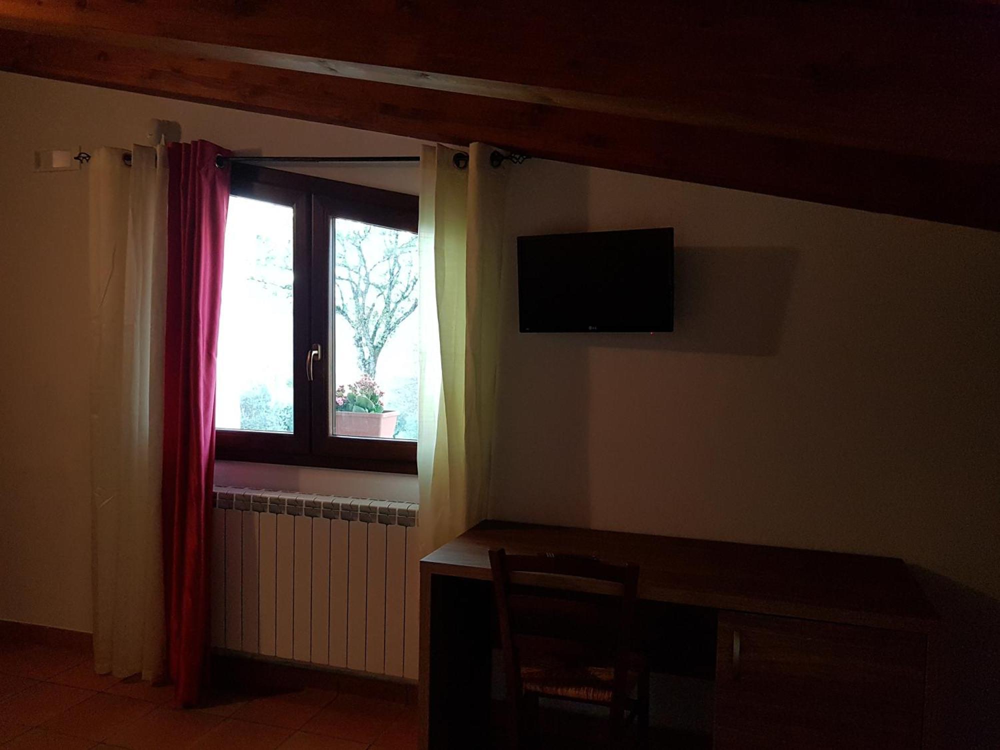 Agriturismo L'Ulivo Padula Eksteriør bilde