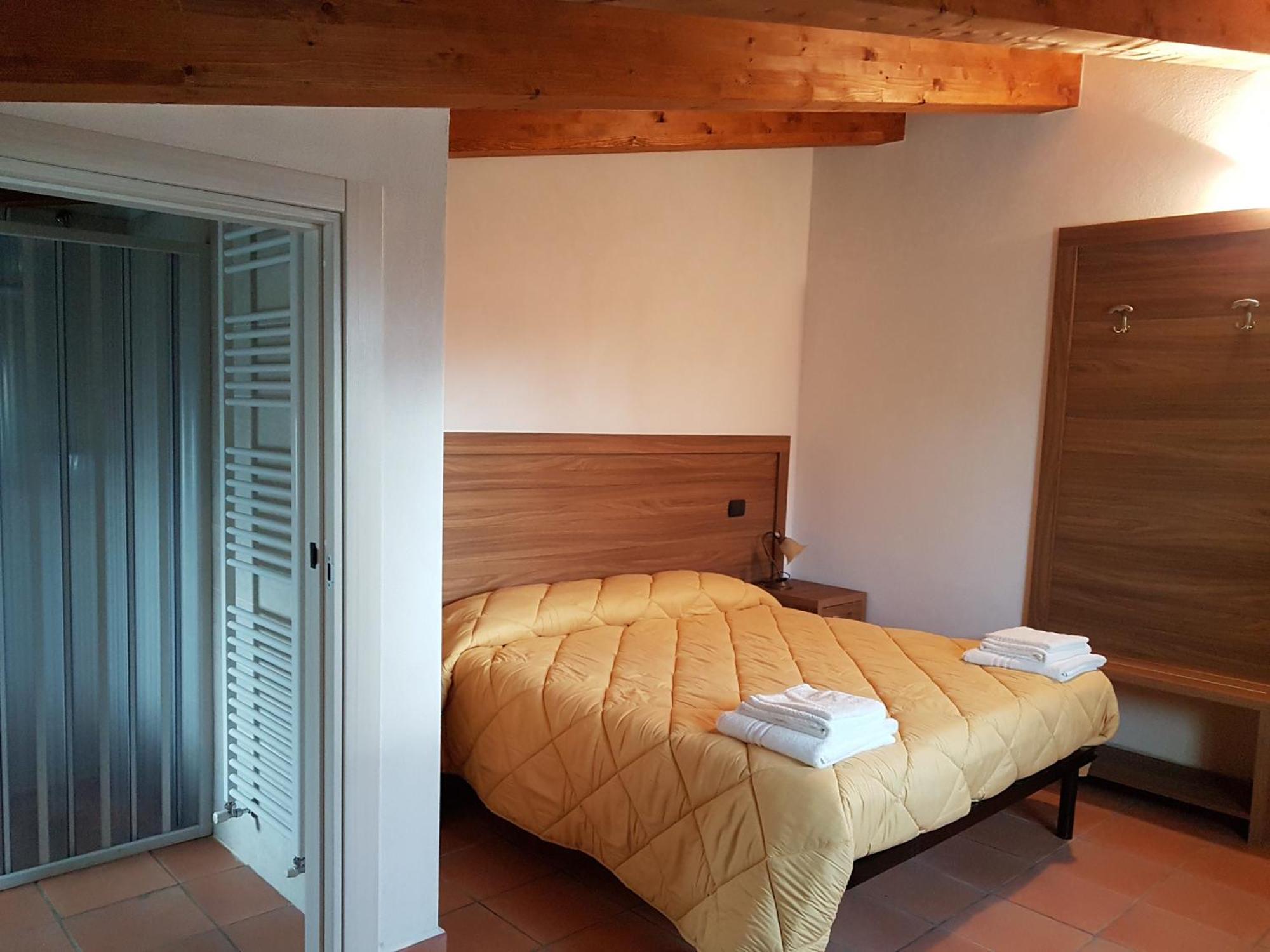 Agriturismo L'Ulivo Padula Eksteriør bilde