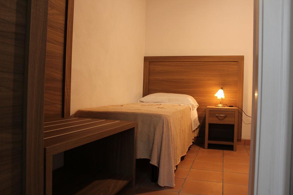 Agriturismo L'Ulivo Padula Eksteriør bilde