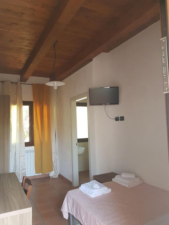 Agriturismo L'Ulivo Padula Eksteriør bilde