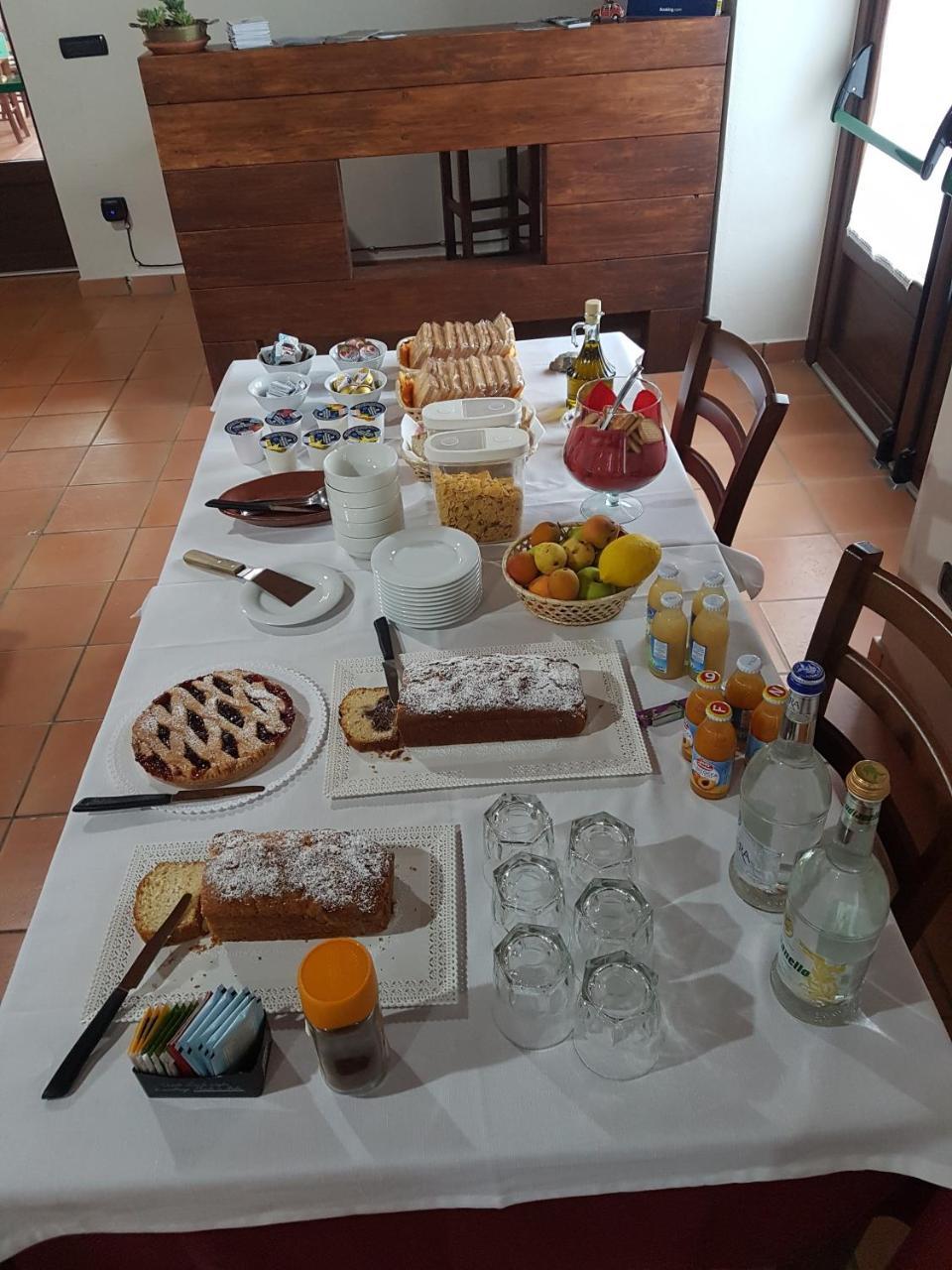 Agriturismo L'Ulivo Padula Eksteriør bilde